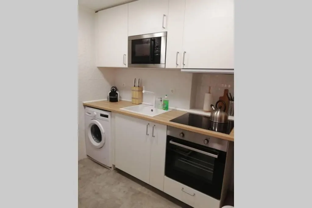 Charming Small Loft In Alfama Near Castelo S Jorge Lisboa 0*,